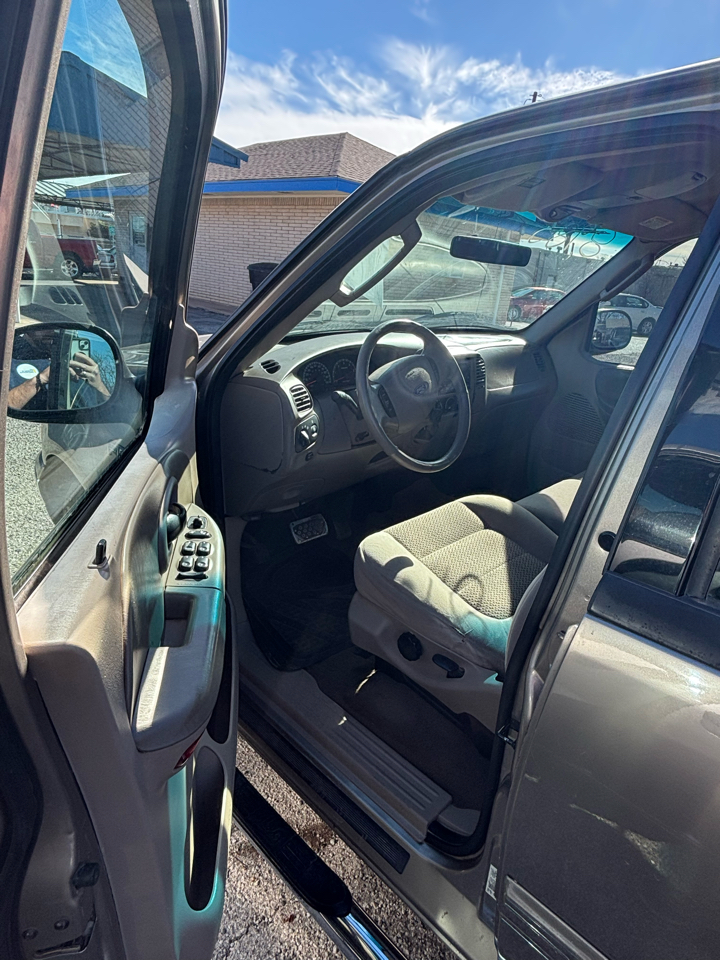 Ford F-150 King Ranch SuperCrew 2WD 2003