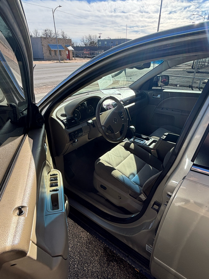 Mercury Montego Luxury 2005