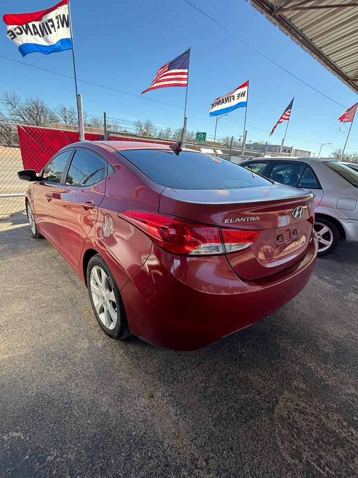 Hyundai Elantra Limited 2013