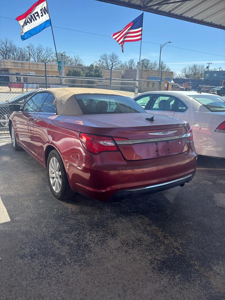 Chrysler 200 Touring Convertible 2011