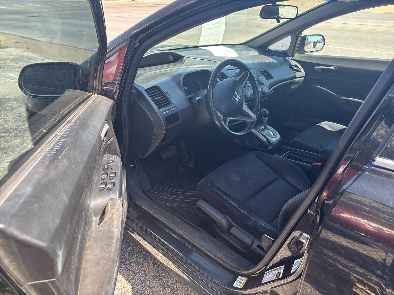 Honda Civic LX-S Sedan 5-Speed AT 2009