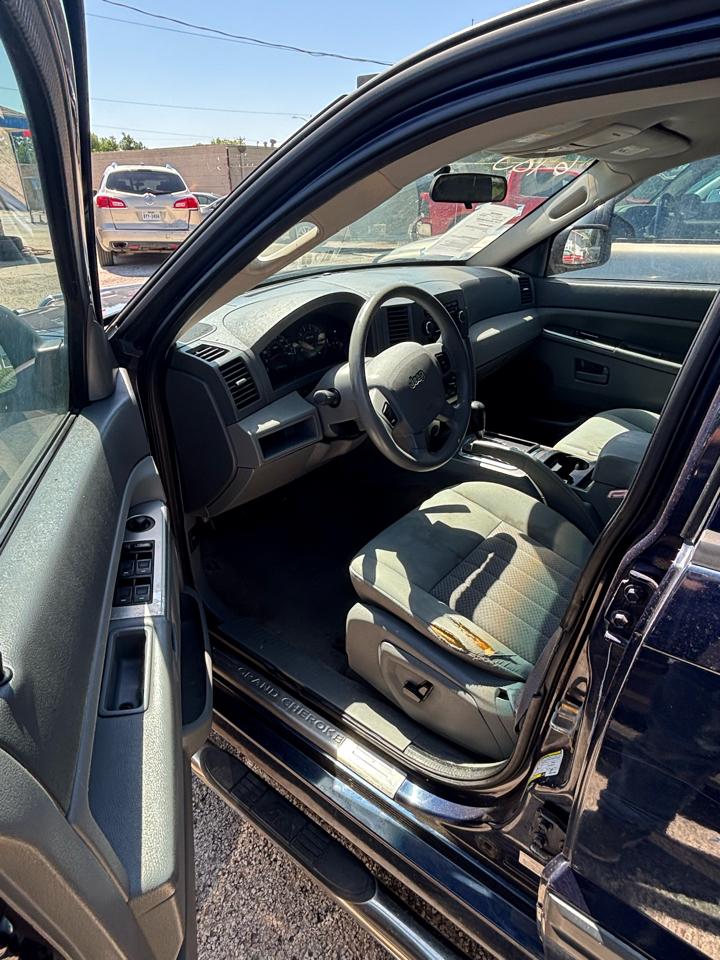 Jeep Grand Cherokee Laredo 2WD 2006