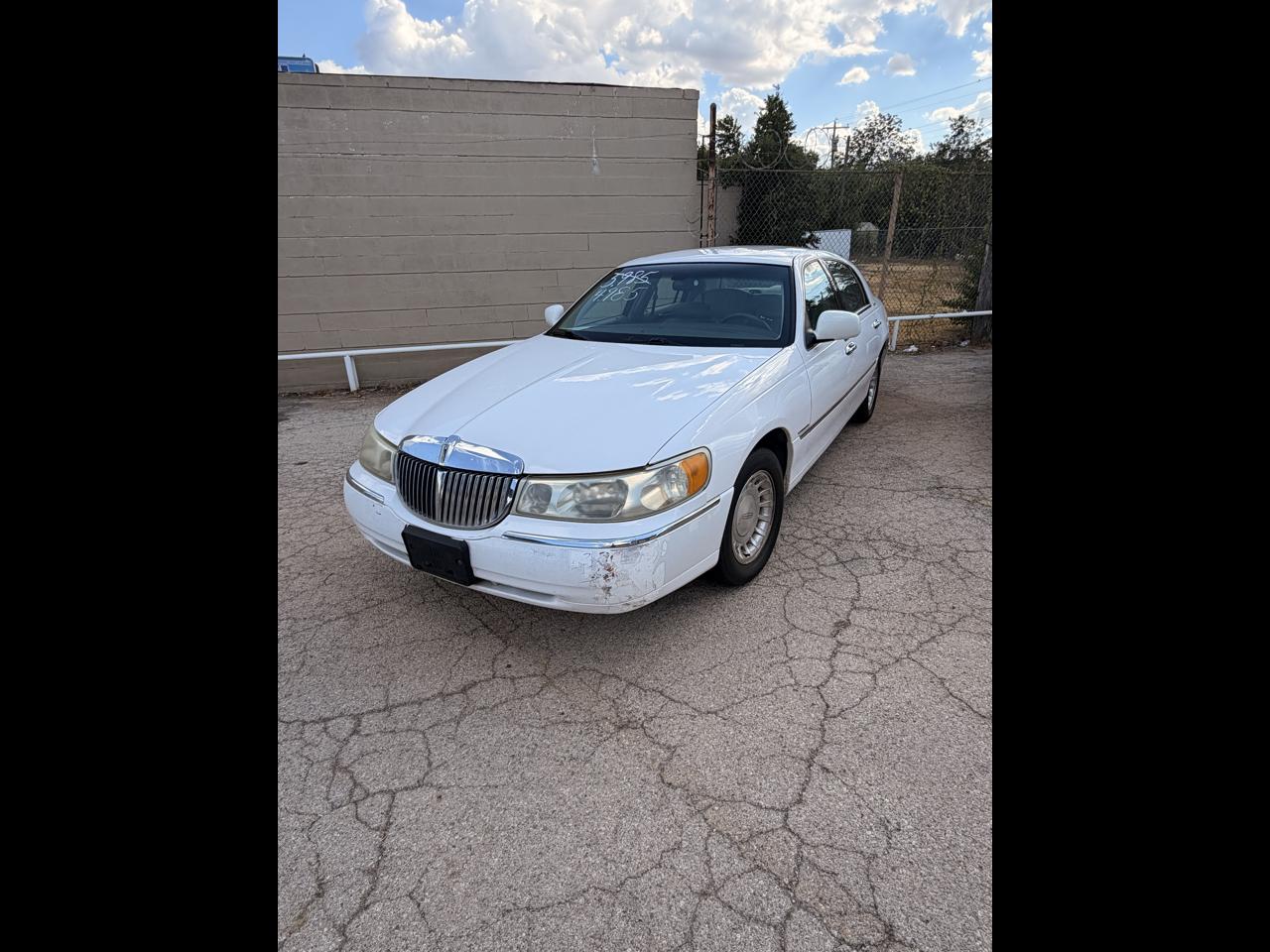 Lincoln Town Car Executive 2001