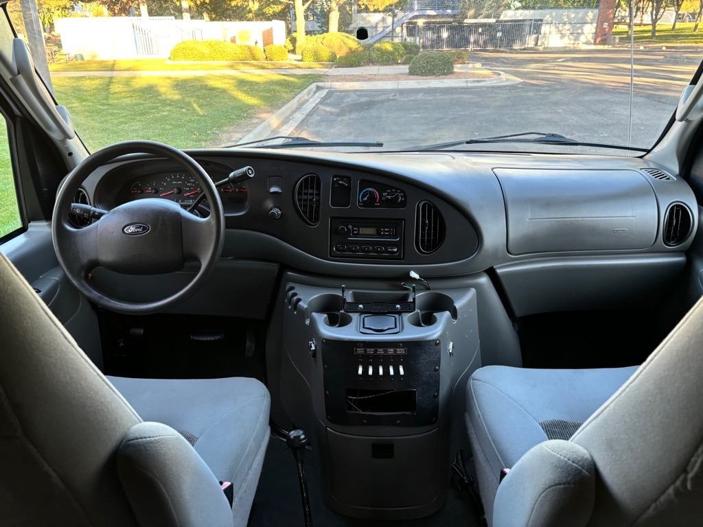 Ford Econoline  2005