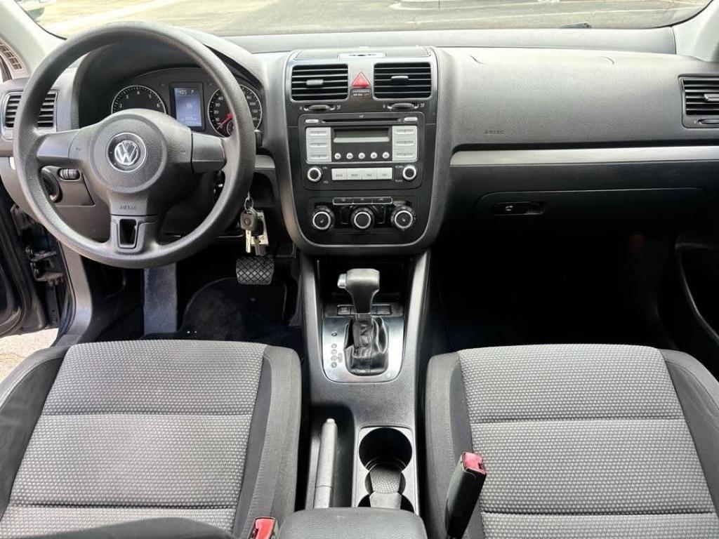 Volkswagen Jetta S Auto 2010