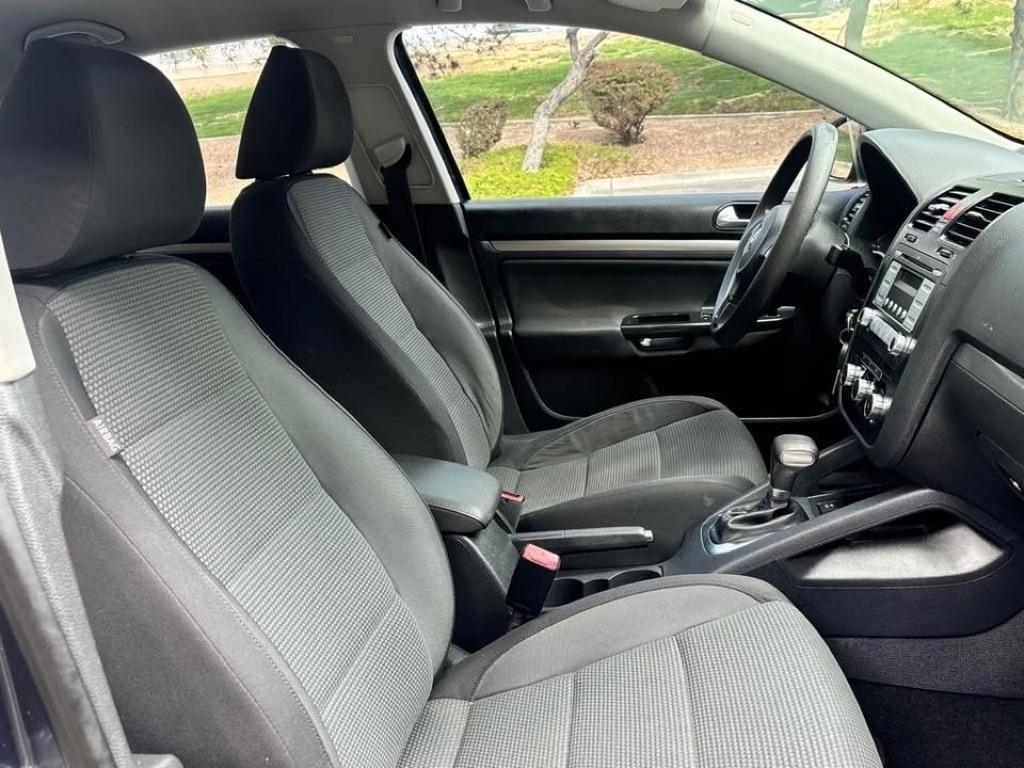 Volkswagen Jetta S Auto 2010