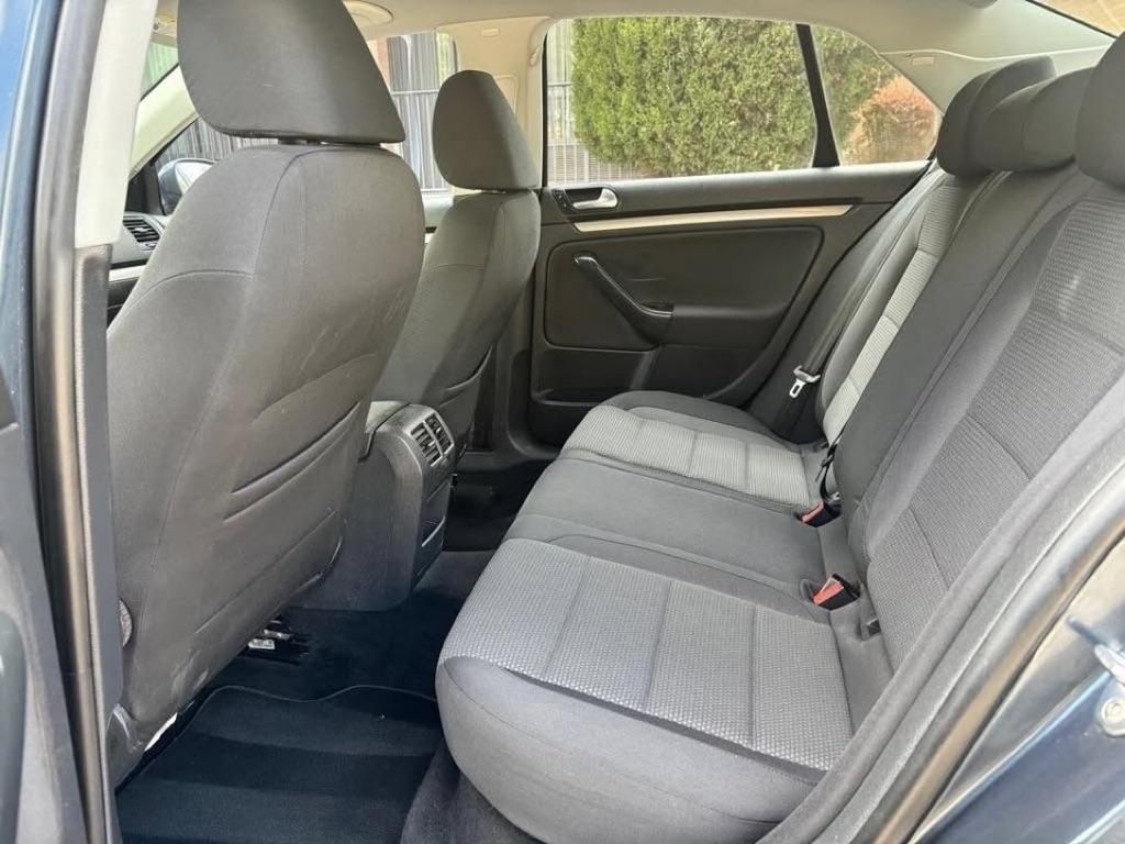 Volkswagen Jetta S Auto 2010