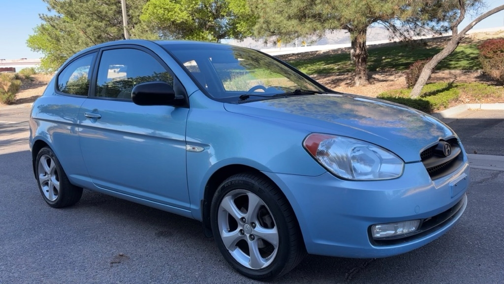 Hyundai Accent  2011