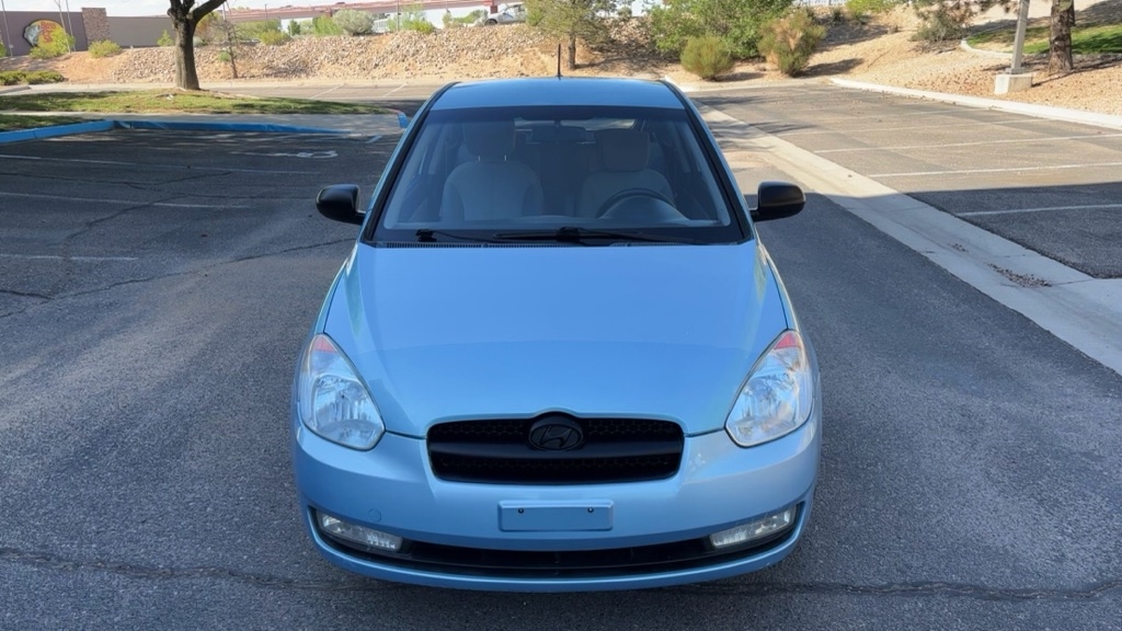 Hyundai Accent  2011