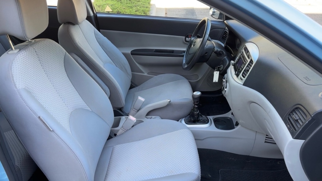 Hyundai Accent  2011