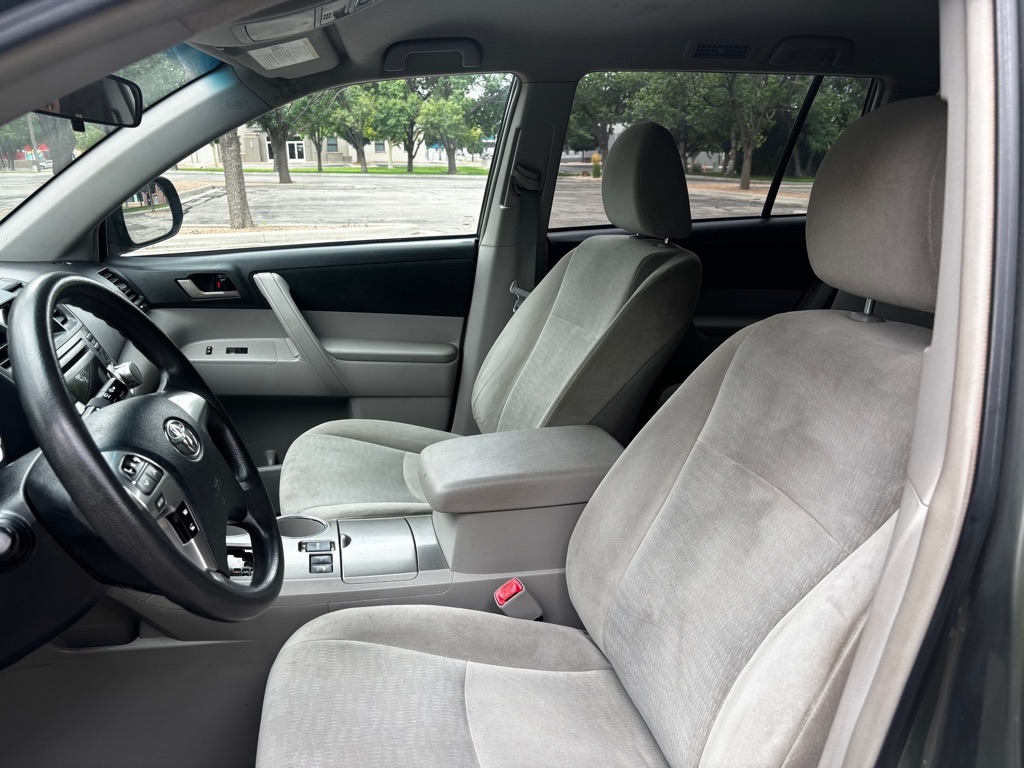 Toyota Highlander  2011