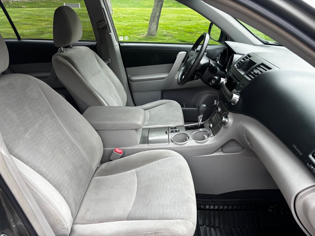 Toyota Highlander  2011