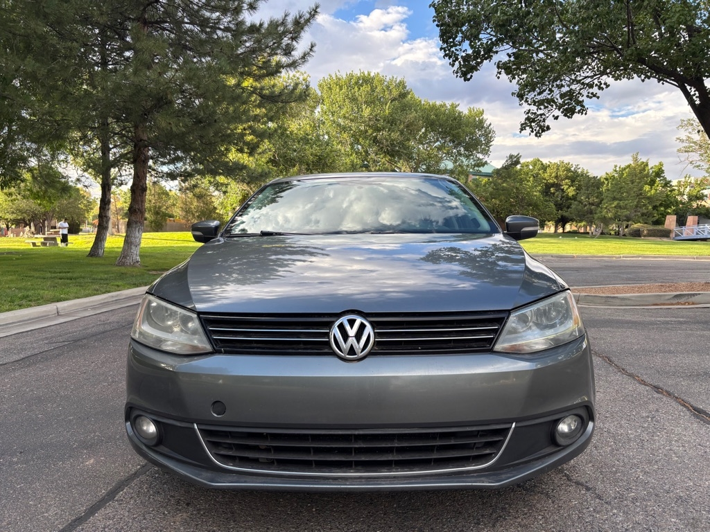 Volkswagen Jetta  2012