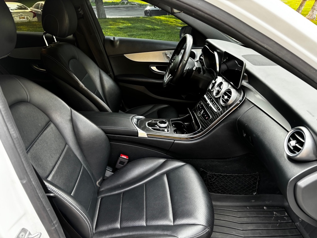 Mercedes-Benz C-Class  2019