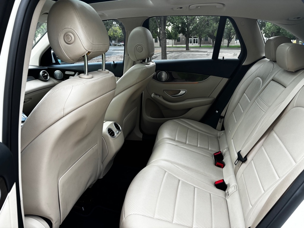 Mercedes-Benz GLC-Class  2017