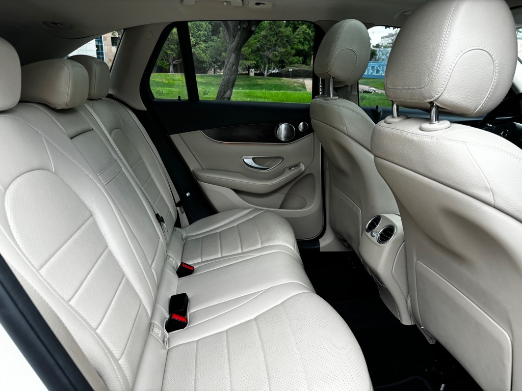 Mercedes-Benz GLC-Class  2017