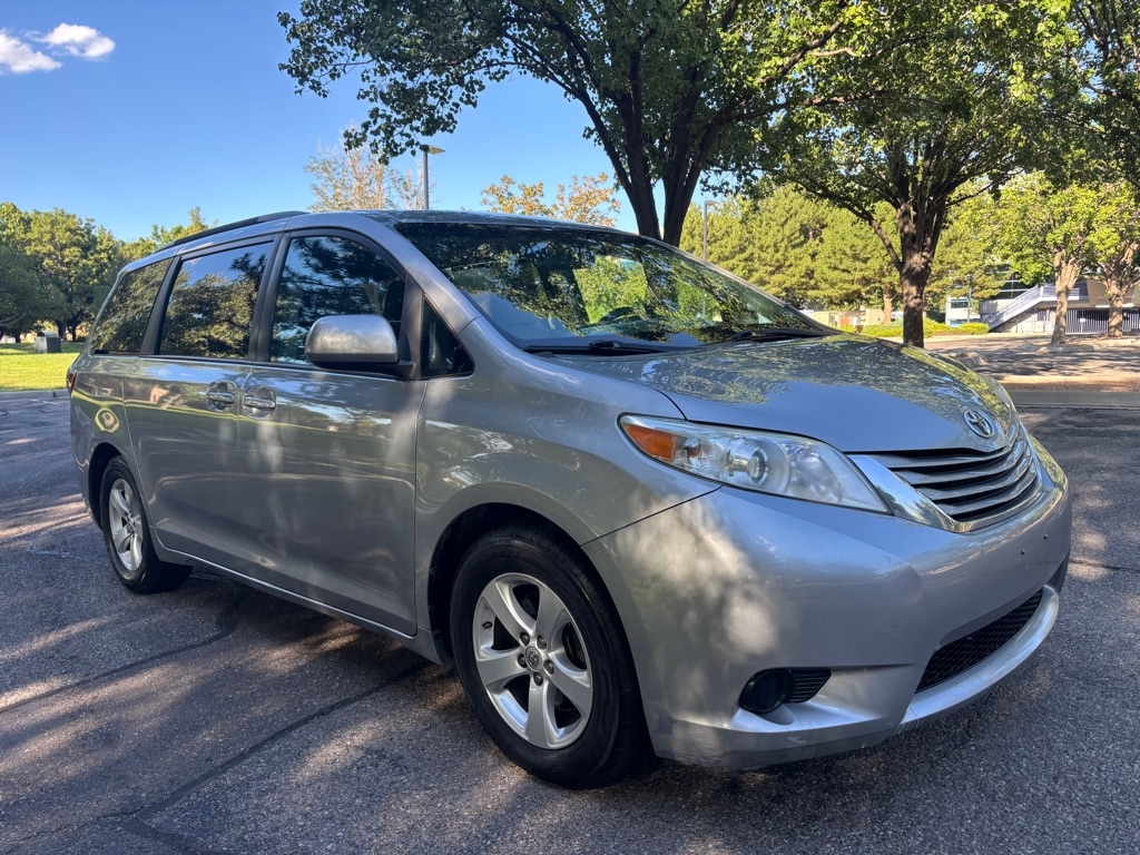 Toyota Sienna  2015
