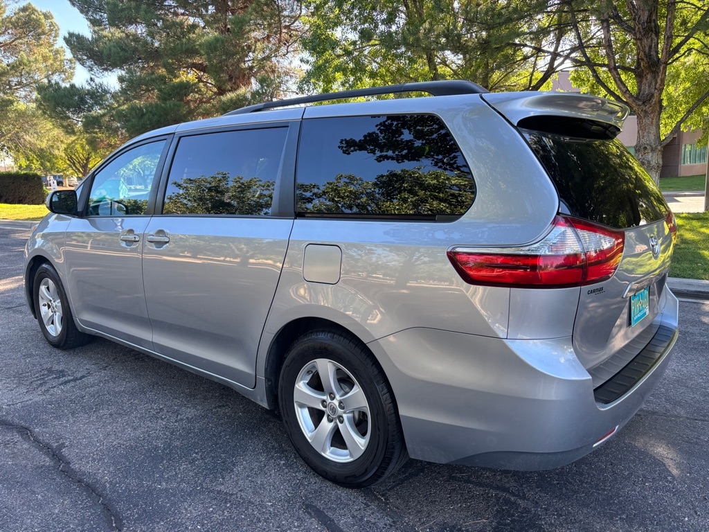 Toyota Sienna  2015