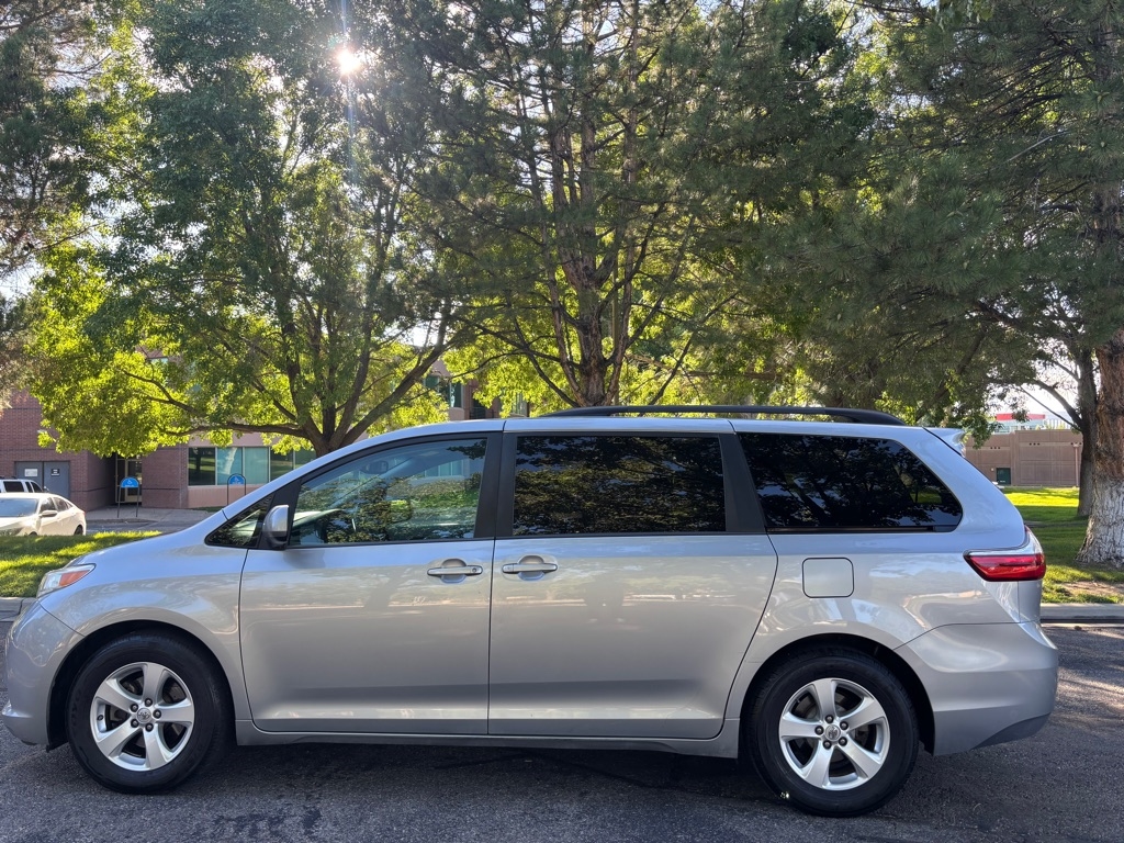 Toyota Sienna  2015