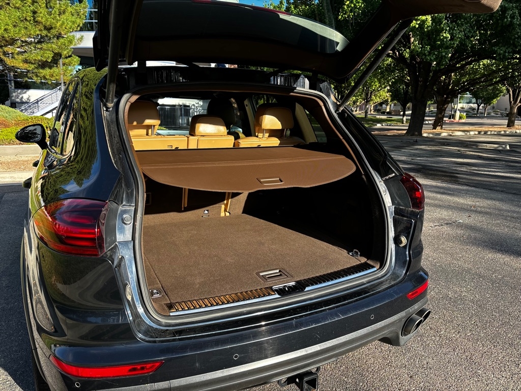 Porsche Cayenne  2018