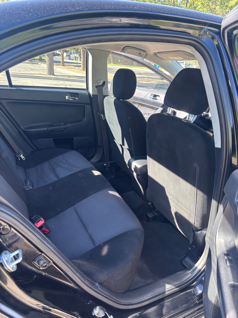 Mitsubishi Lancer  2015