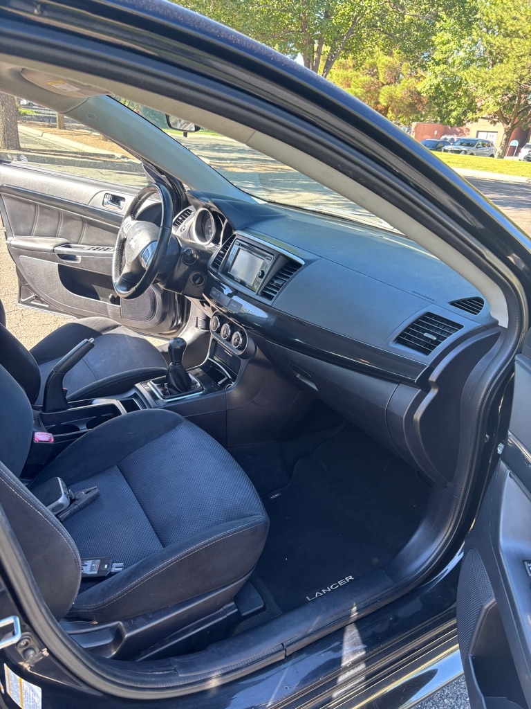 Mitsubishi Lancer  2015