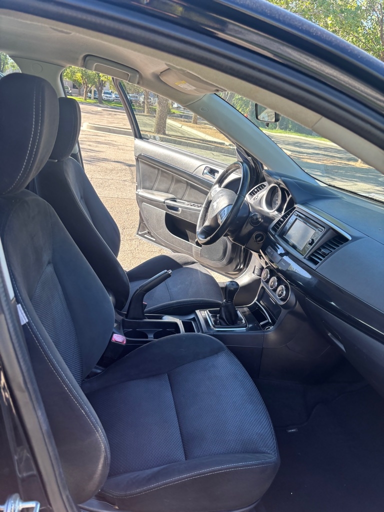 Mitsubishi Lancer  2015