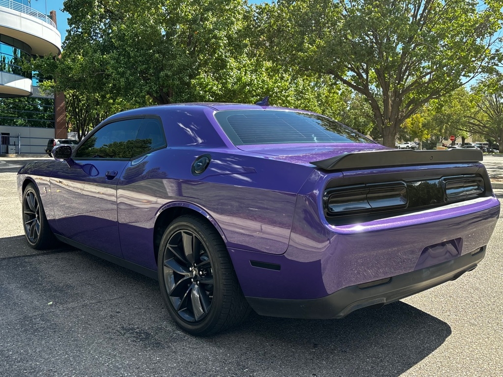 Dodge Challenger  2019