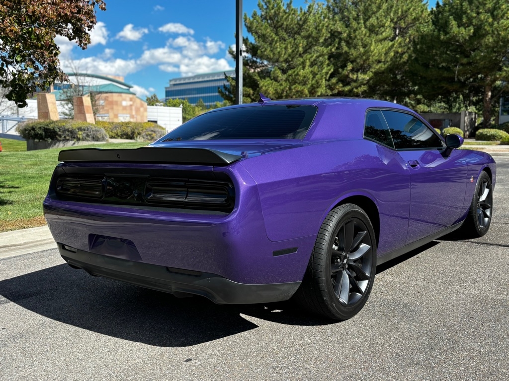 Dodge Challenger  2019