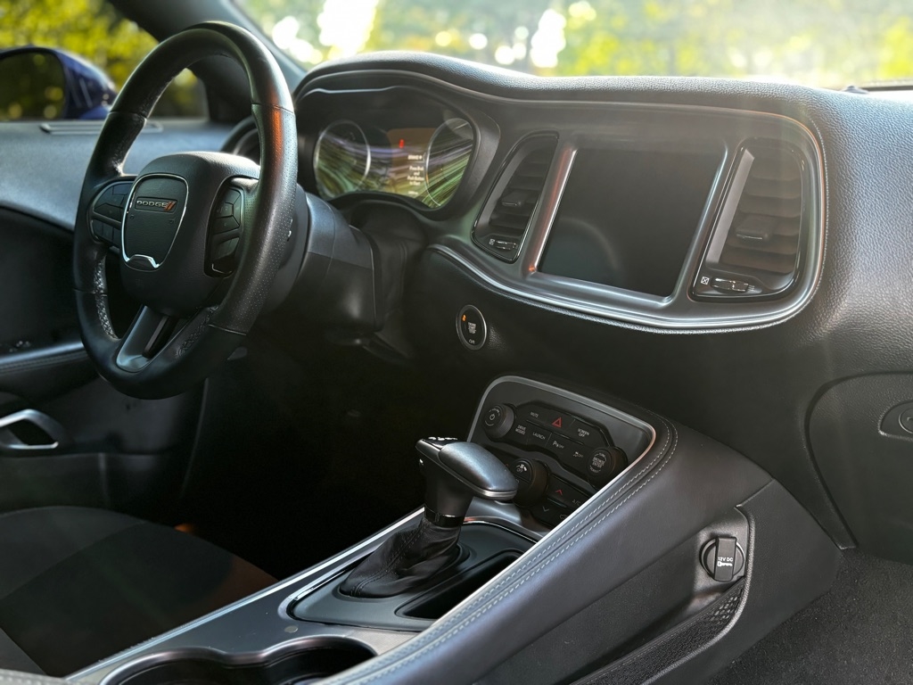 Dodge Challenger  2019