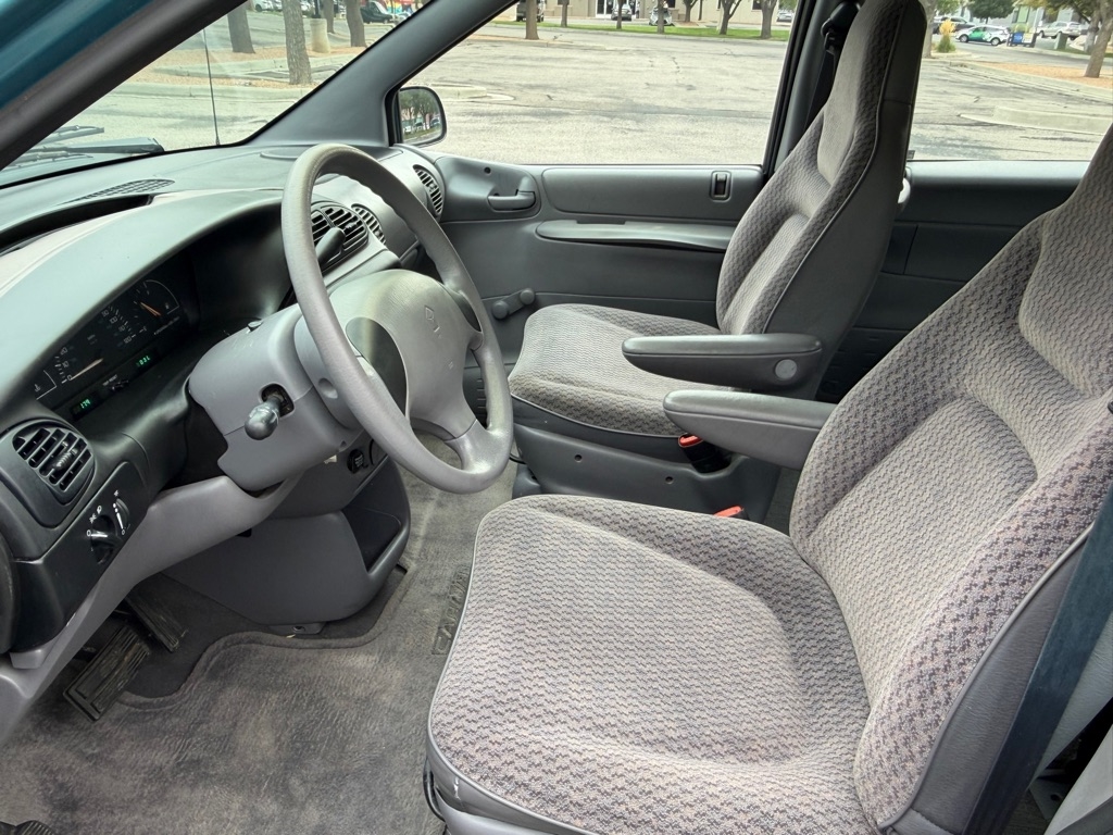Dodge Caravan  1998