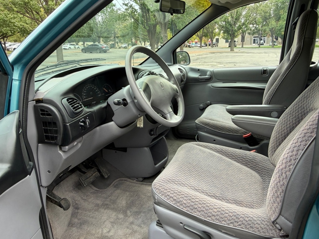 Dodge Caravan  1998