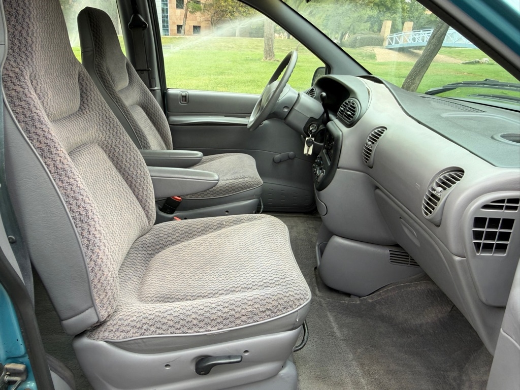 Dodge Caravan  1998