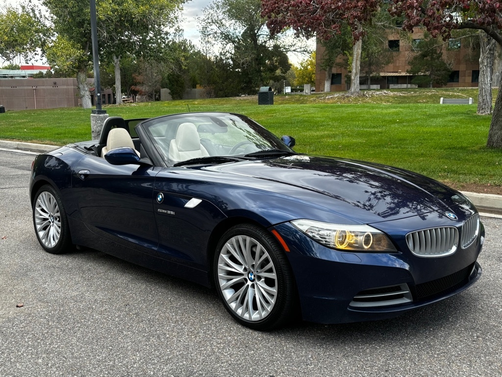 BMW Z4  2011 BMW Z4  2011