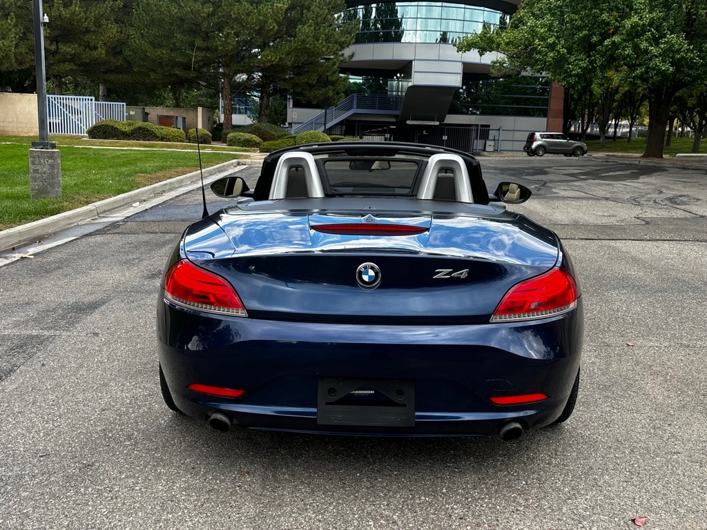 BMW Z4  2011 BMW Z4  2011