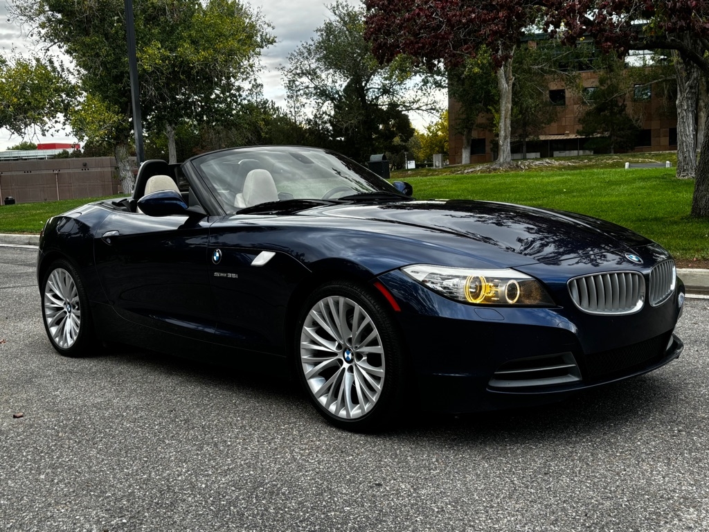BMW Z4  2011 BMW Z4  2011