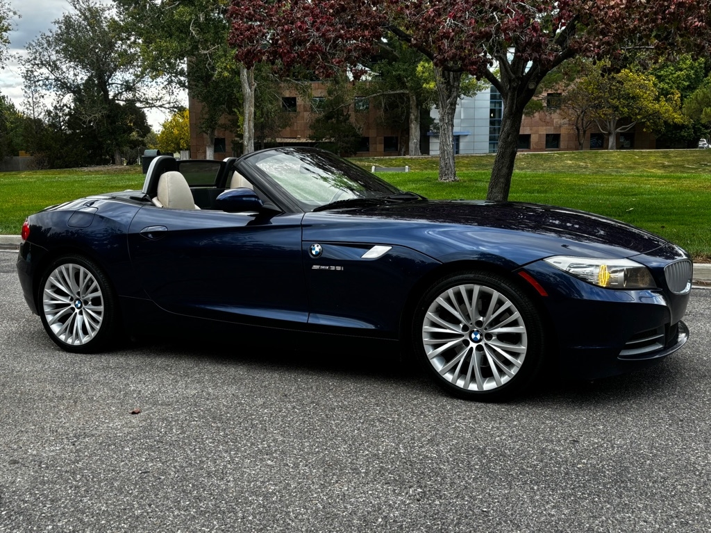 BMW Z4  2011 BMW Z4  2011
