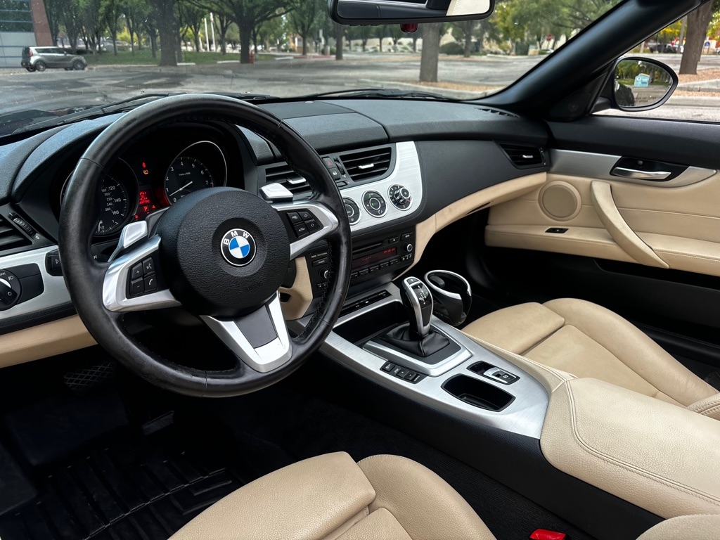 BMW Z4  2011 BMW Z4  2011