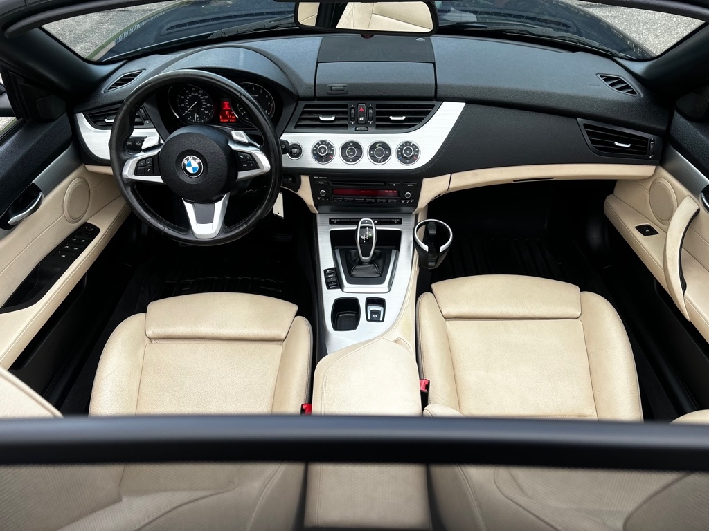 BMW Z4  2011 BMW Z4  2011