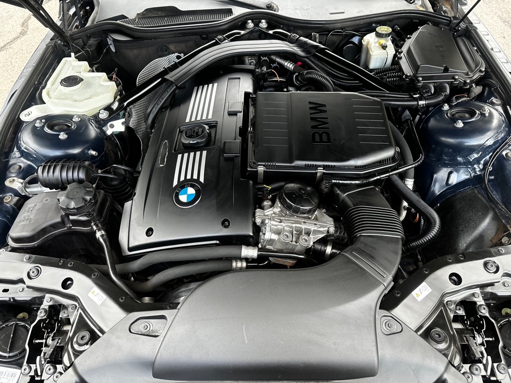 BMW Z4  2011 BMW Z4  2011