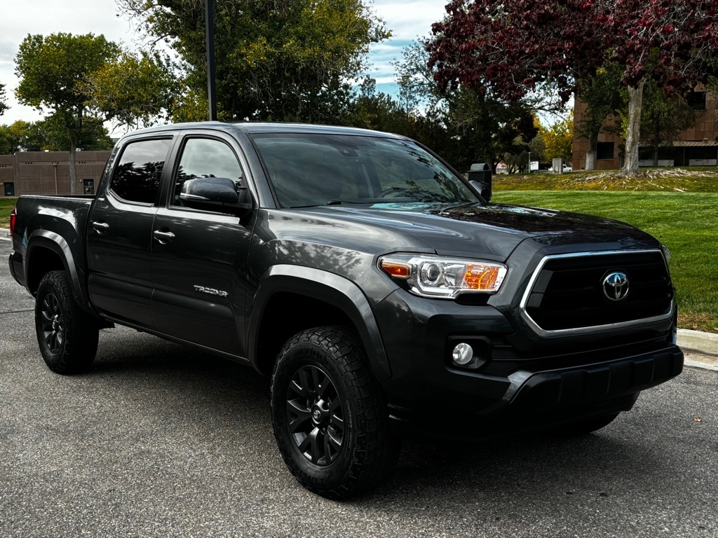 Toyota Tacoma Double Cab 4WD 2022