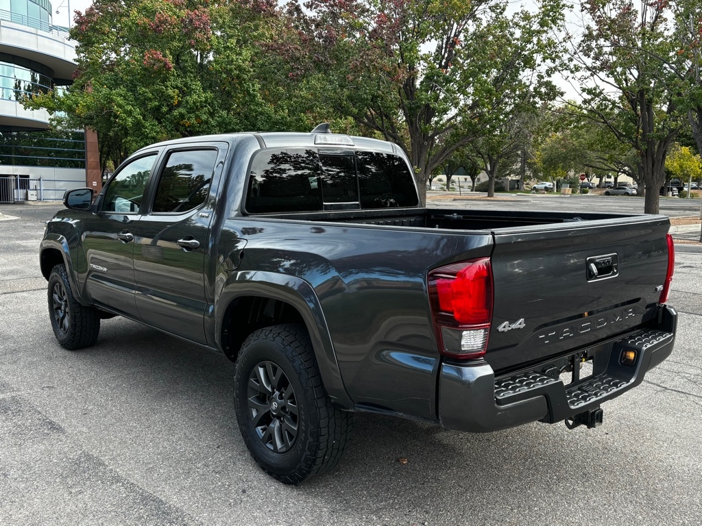 Toyota Tacoma Double Cab 4WD 2022