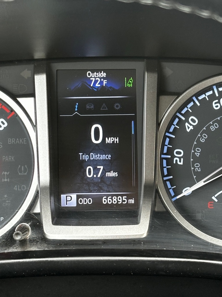 Toyota Tacoma Double Cab 4WD 2022