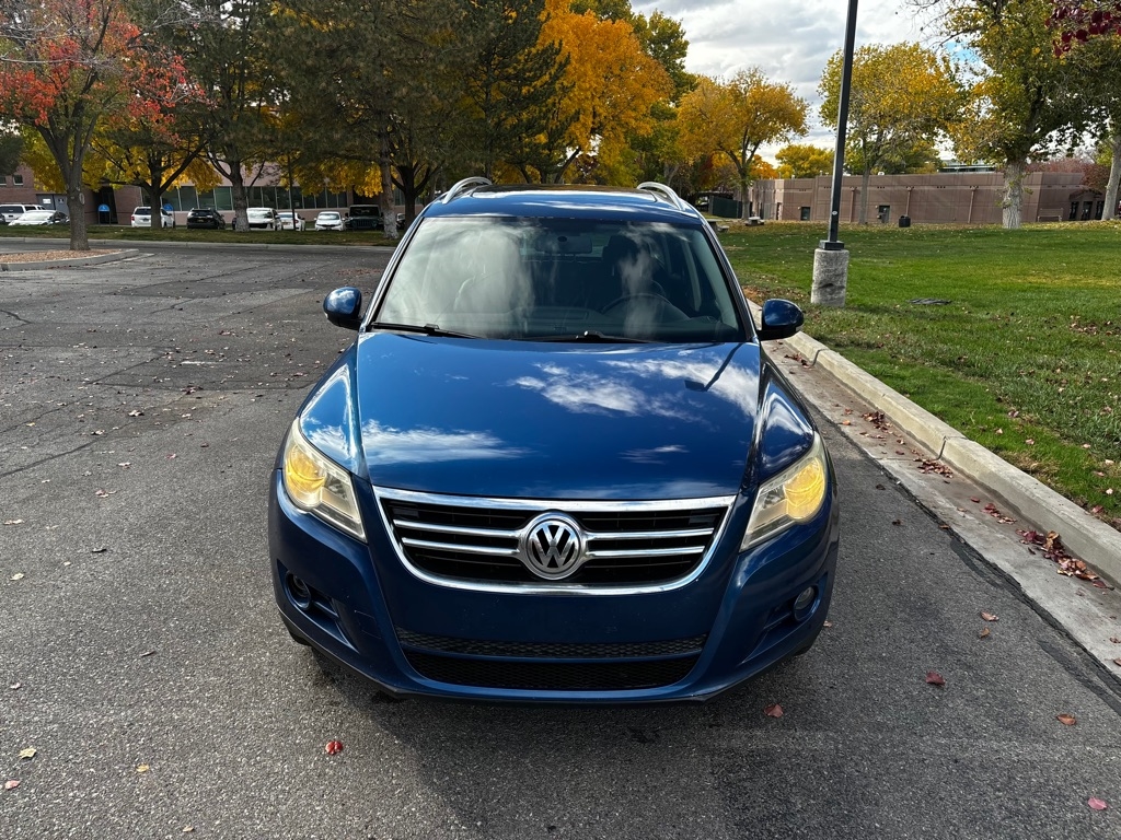 Volkswagen Tiguan  2010