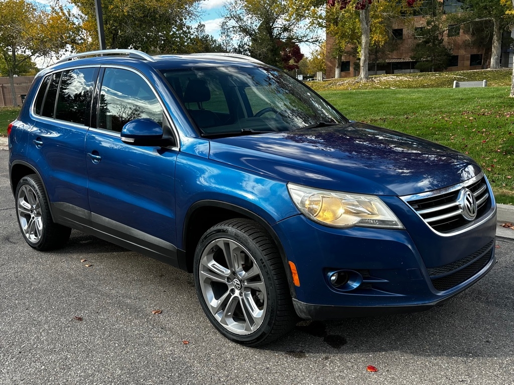 Volkswagen Tiguan  2010