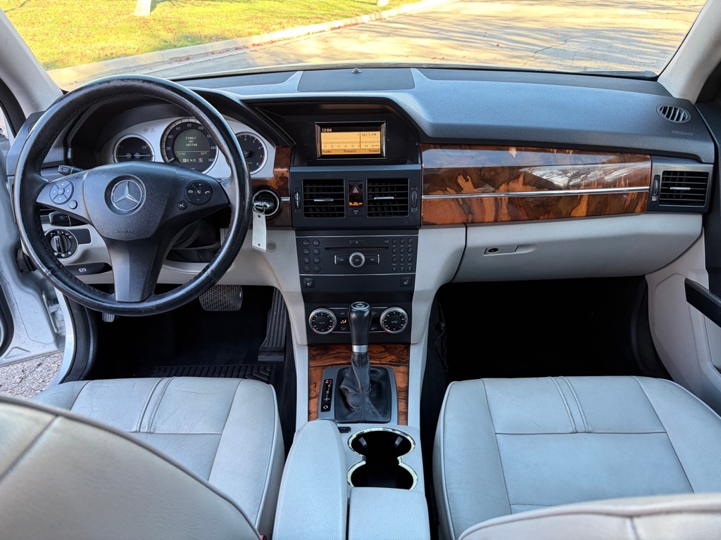 Mercedes-Benz GLK-Class  2010