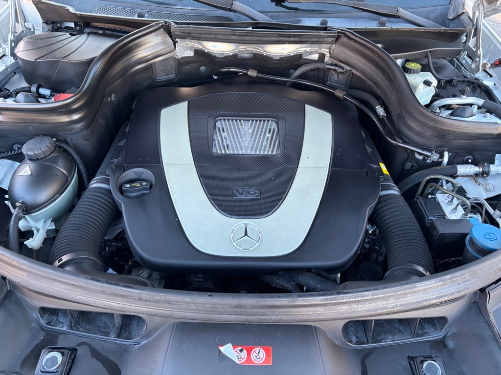 Mercedes-Benz GLK-Class  2010