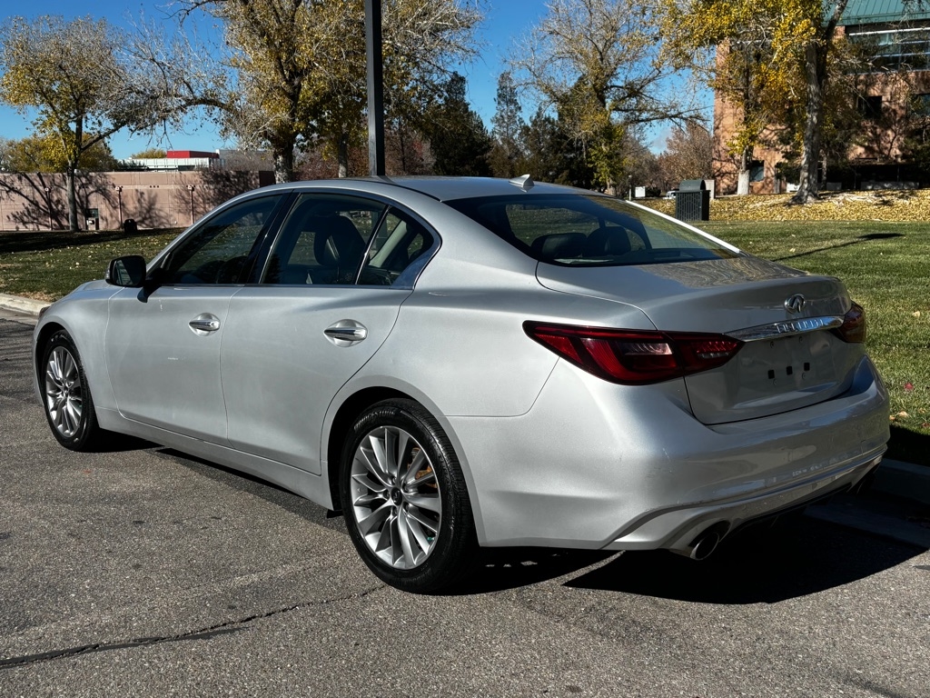 Infiniti Q50 3.0t LUXE 2018