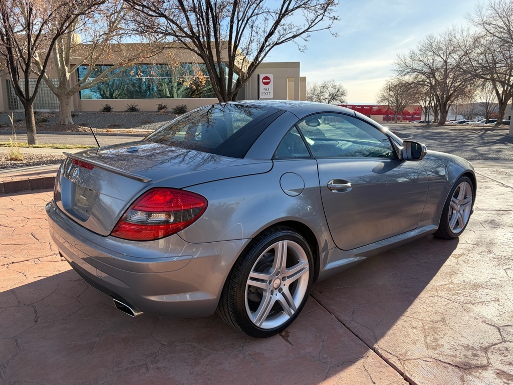 Mercedes-Benz SLK  2011