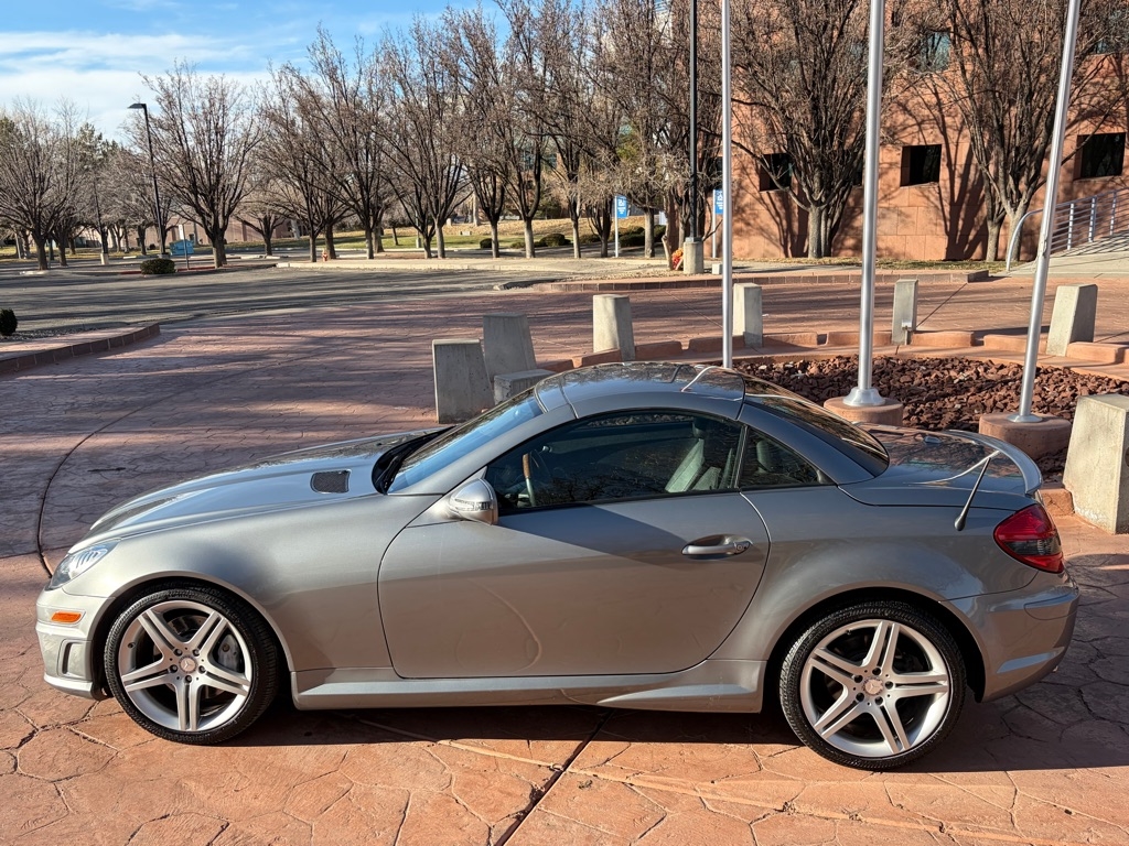 Mercedes-Benz SLK  2011